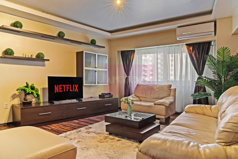 Apartament 4 camere Unirii- stradal.