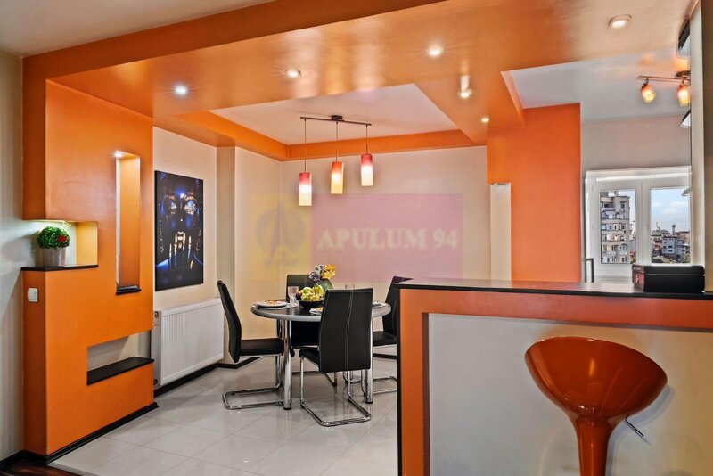 Apartament 4 camere Unirii- stradal.