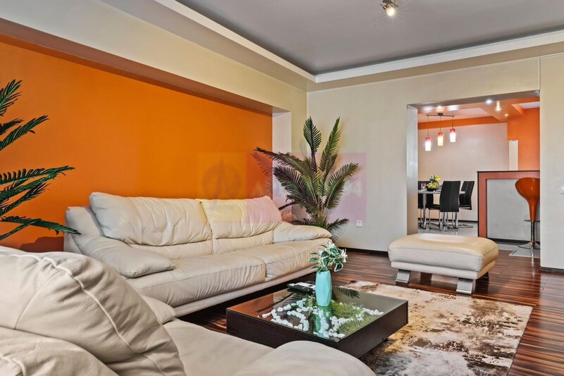 Apartament 4 camere Unirii- stradal.